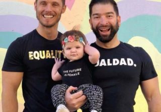 Le semplicità delle famiglie arcobaleno raccontate in delle fotografie: le stupende immagini dell’amore che hanno fatto il giro del web